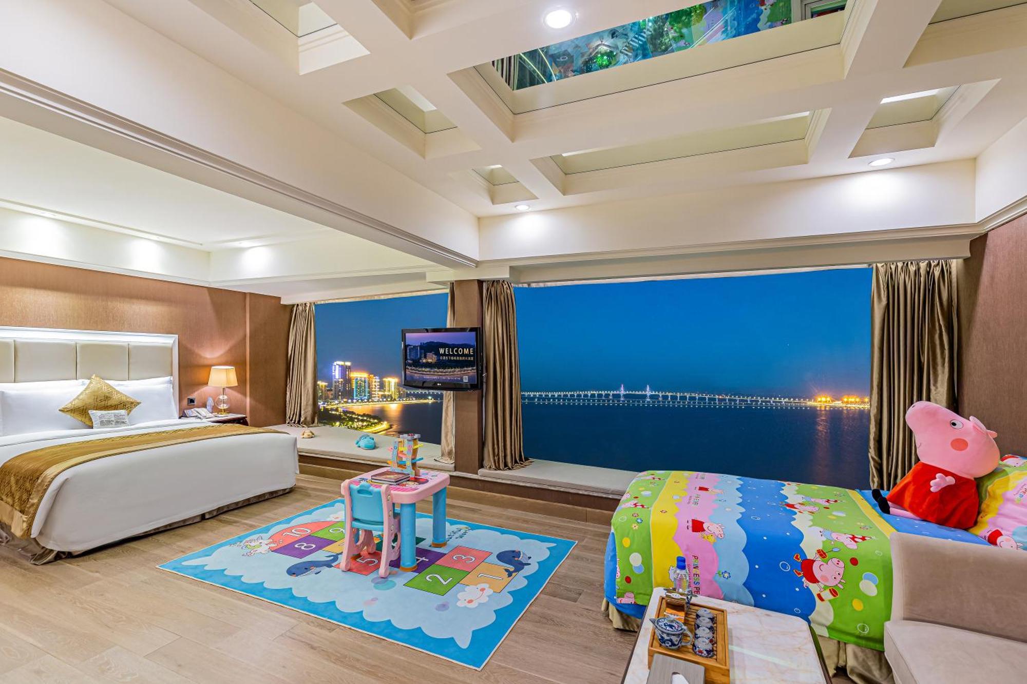 Grand Bay Hotel Джухай Екстериор снимка