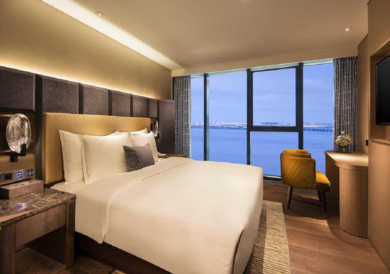 Grand Bay Hotel Джухай Екстериор снимка