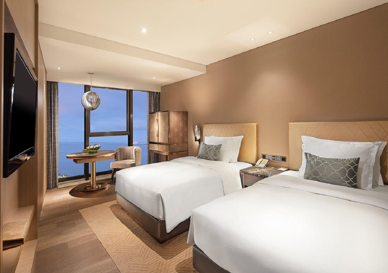 Grand Bay Hotel Джухай Екстериор снимка