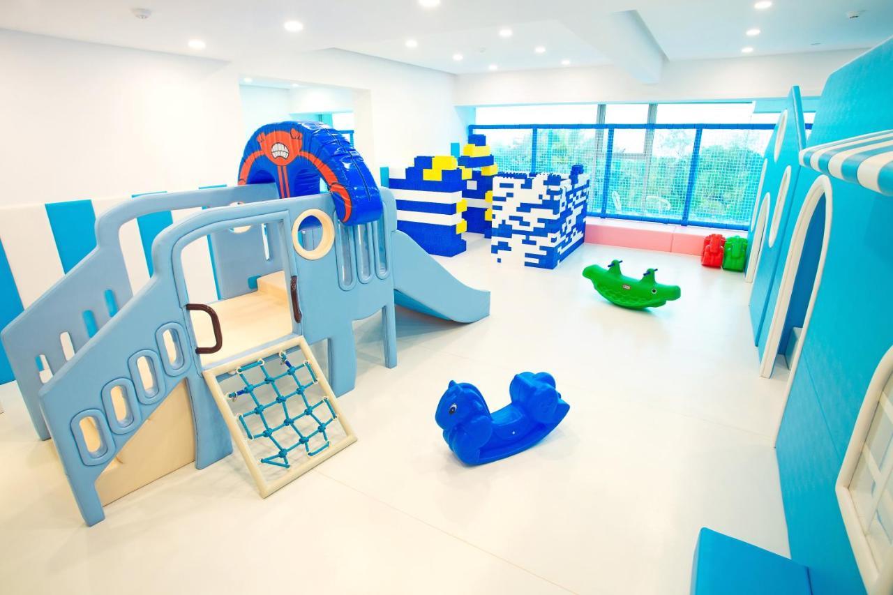 Grand Bay Hotel Джухай Екстериор снимка