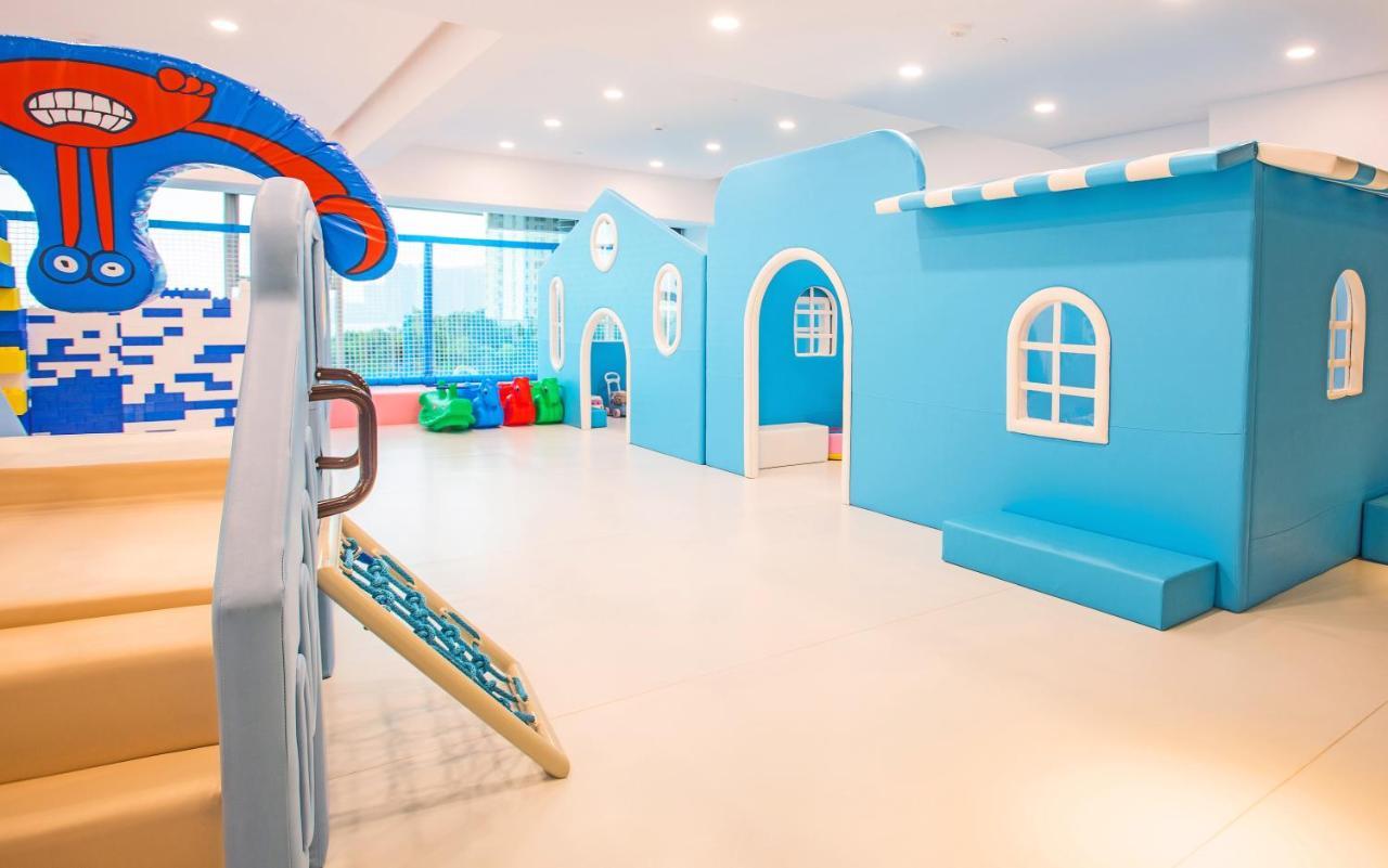 Grand Bay Hotel Джухай Екстериор снимка